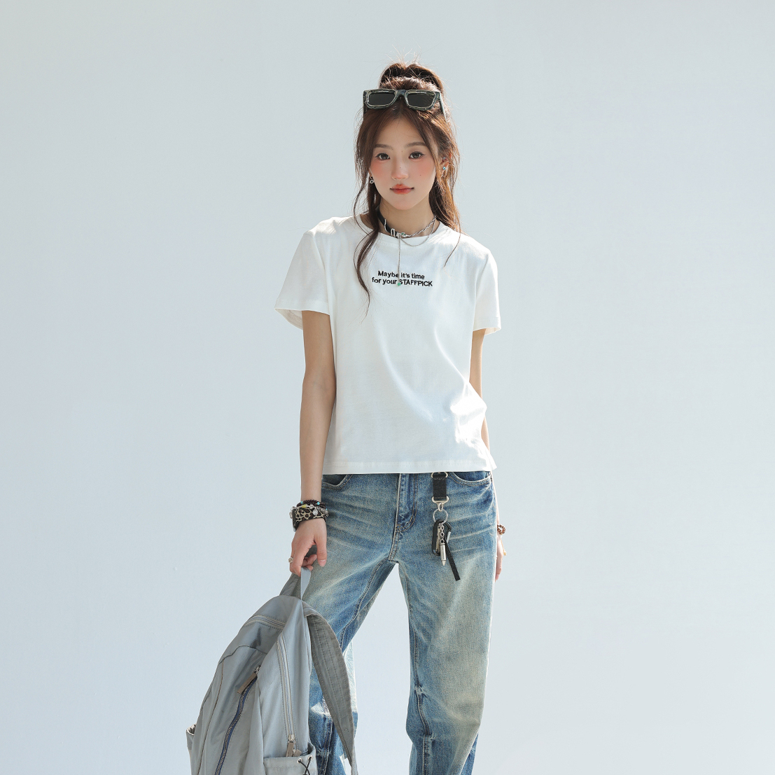 字母刺繡t恤女夏正肩短袖修身顯瘦純棉上衣短款T賉