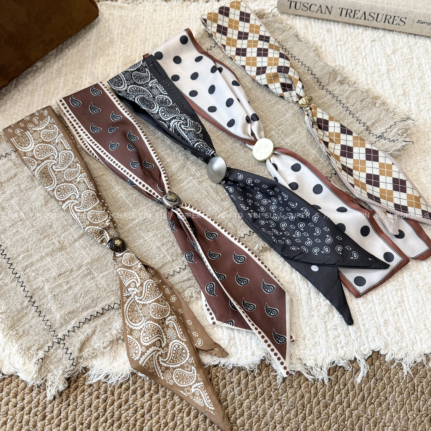 法式復古抽拉系脖絲巾項鍊女春季新款波點領巾長條毛衣鏈圍巾配飾