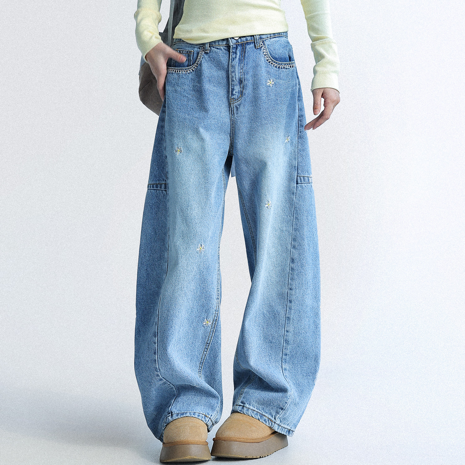 春夏新款花朵刺繡牛仔褲女闊腿寬鬆顯瘦褲子彎刀褲