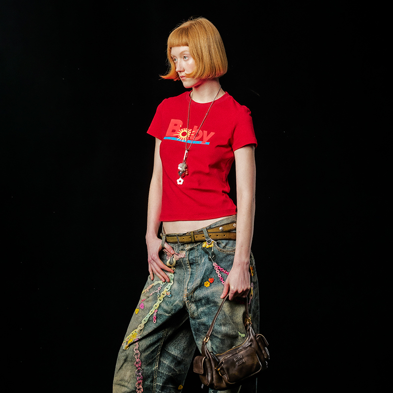 夏季潮牌新款正肩短款修身印花短袖T恤女辣妹ins風半袖上衣