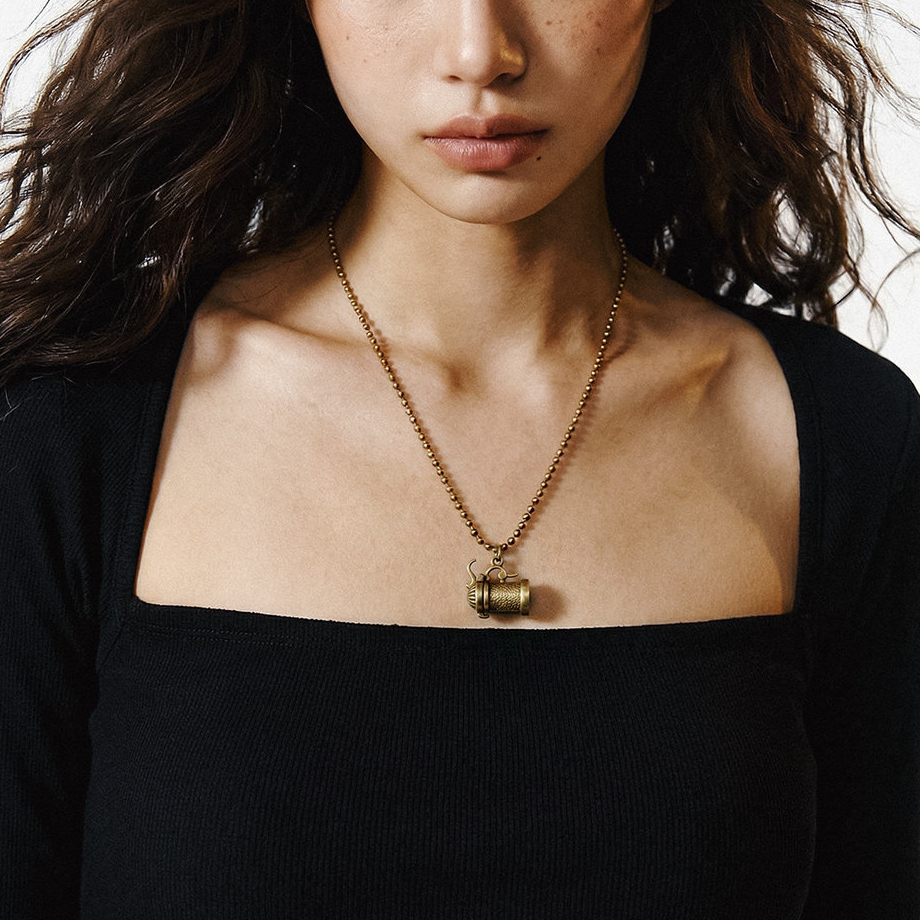 復古黃銅把把壺手把件黃銅掛件配飾品項鍊女款2026年新款吊墜