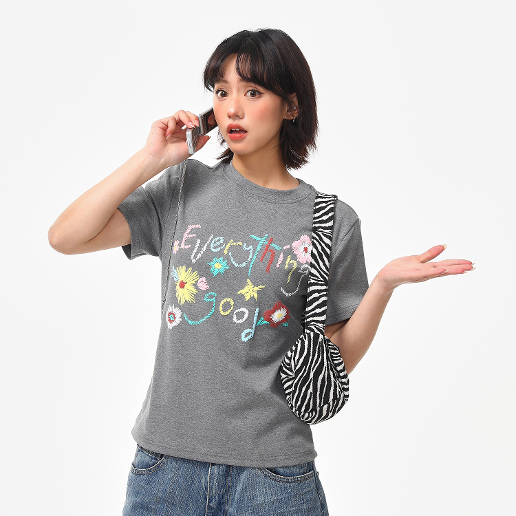 復古花朵設計感正肩T恤女夏季休閒圓領微寬鬆短款短袖