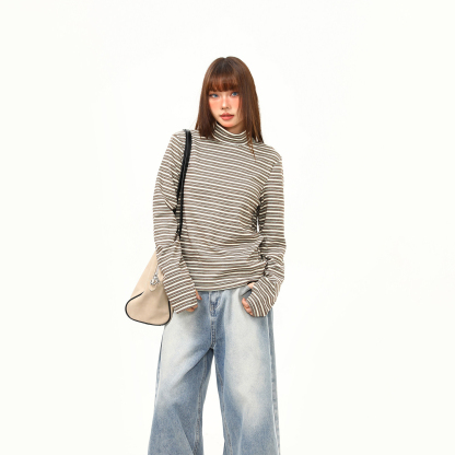 德绒半高领冬季保暖打底衫女短宽版型高级感内搭条纹长袖