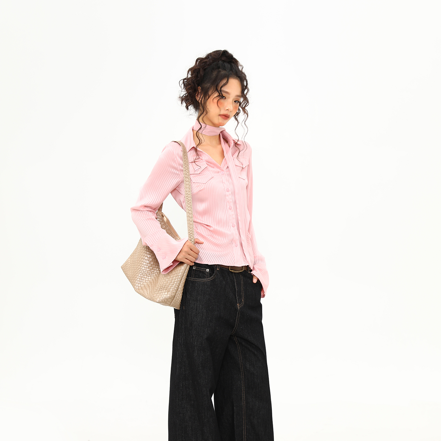 粉色綢緞條紋顯瘦掐腰長袖襯衫女辣妹甜酷飄帶設計感上衣