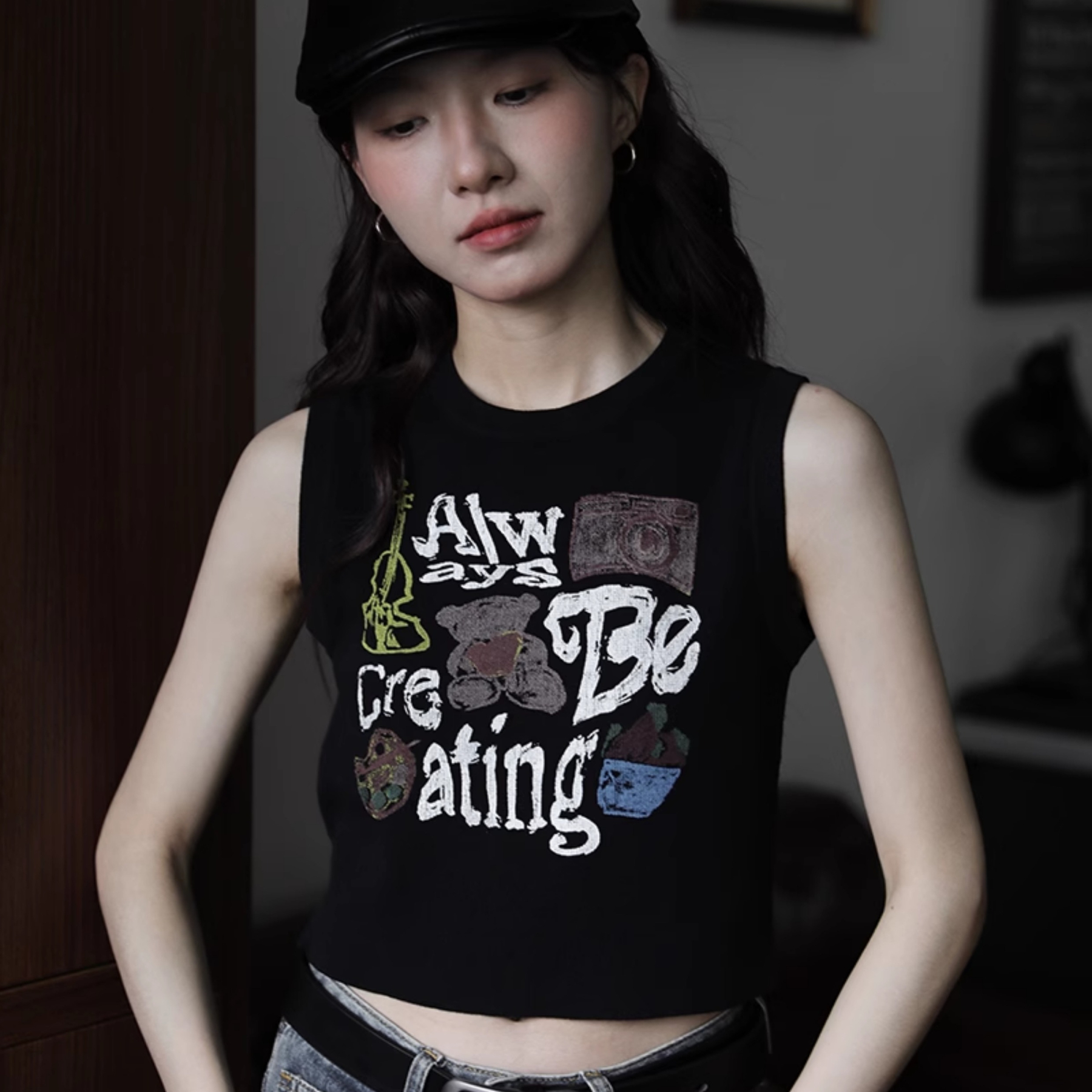 設計感小眾簡約百搭外穿無袖吊帶背心女別致塗鴉印花休閒短款