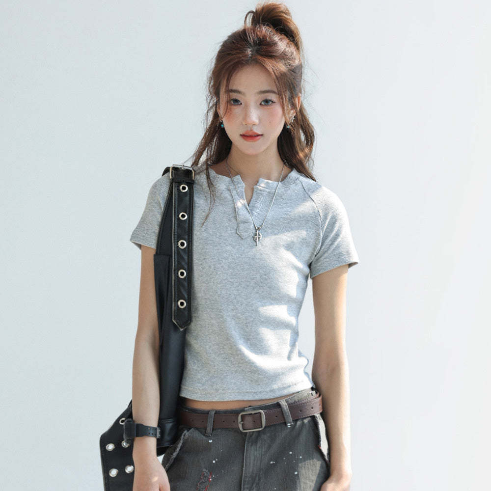 正肩修身t恤女夏季2025新款V領短袖設計感辣妹短上衣