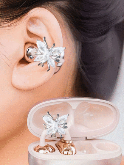 是耳機，更是耳畔的珠寶！2025最美「蝴蝶耳飾耳機」，回頭率 200% 的穿搭小心機。