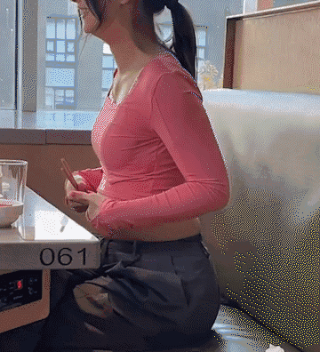 1711620232526268_06.gif