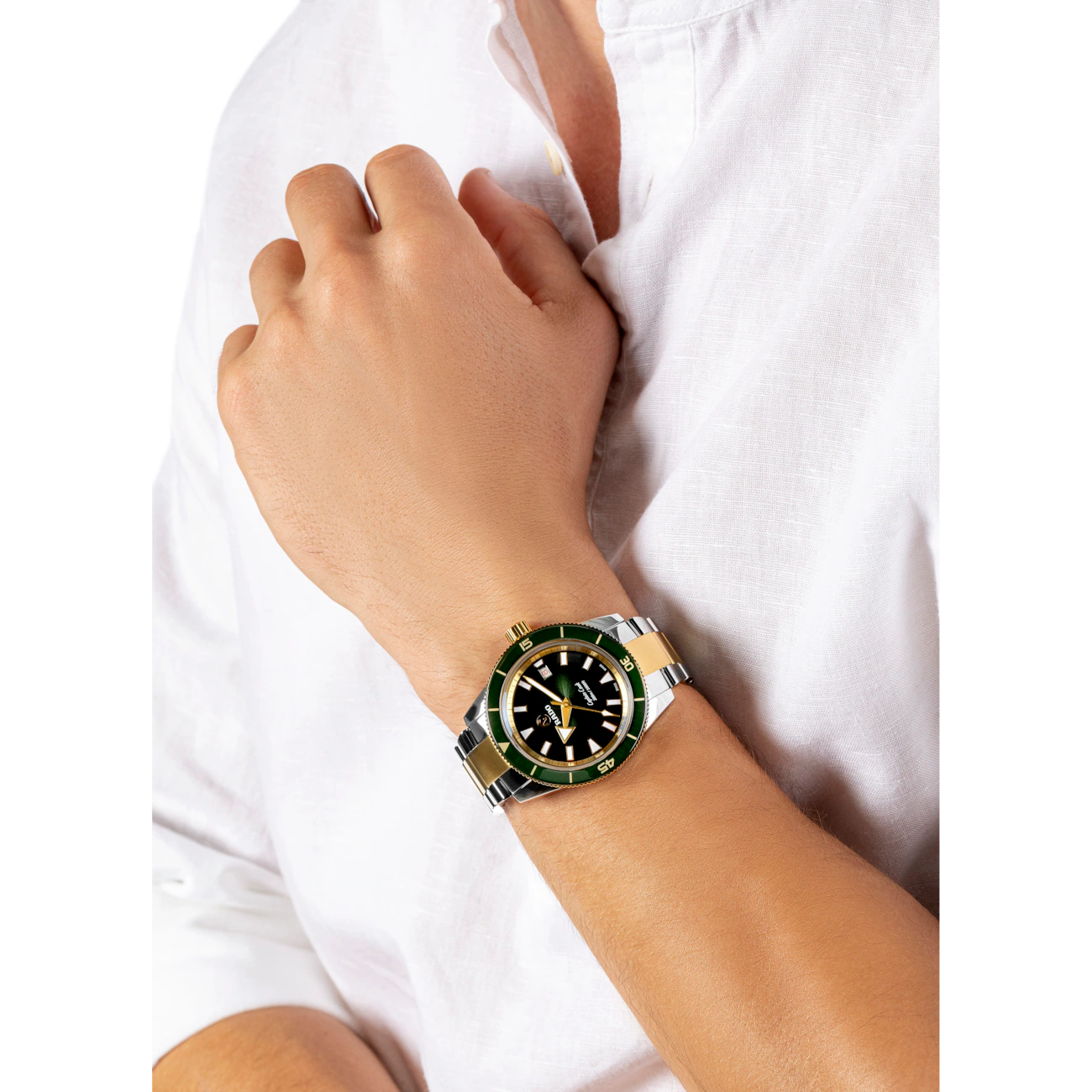 RADO CAPTAIN COOK AUTOMATIC