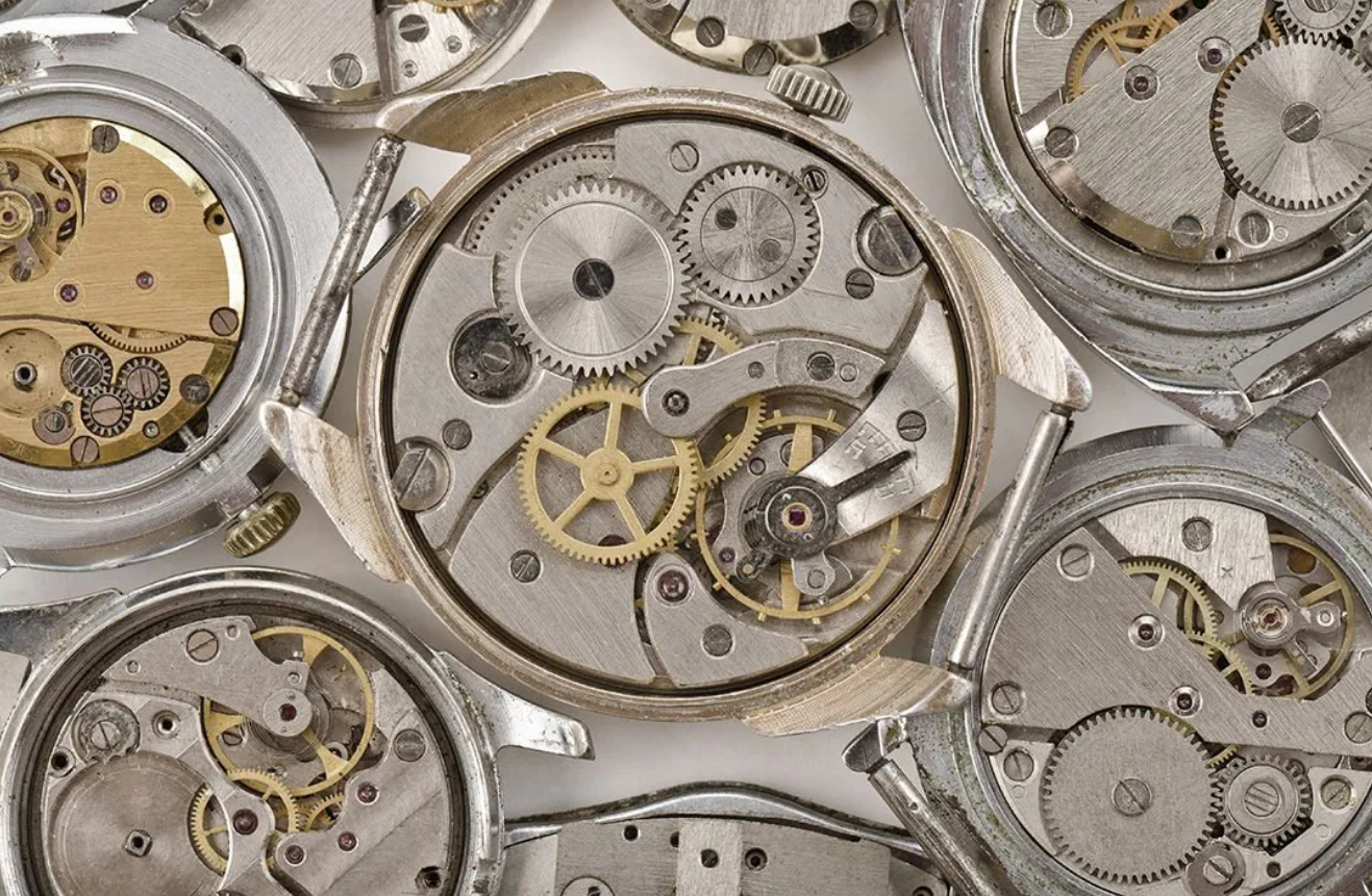 Automatic Watches vs. Quartz Watches : Who Is Better?-MPT Watches | Buy Luxury & Branded Watches Online 