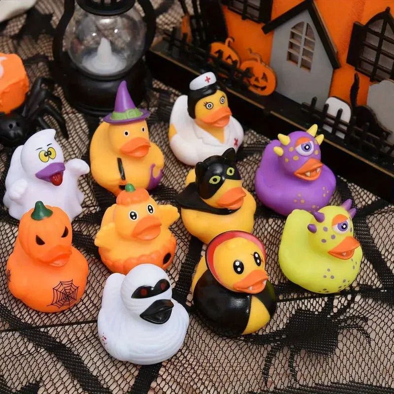24Pcs Mini Halloween Rubber Ducks 6cm Squeaky Bath Toys Stress Relief Squeeze Fidgets Party Favors Gift Bulk Set