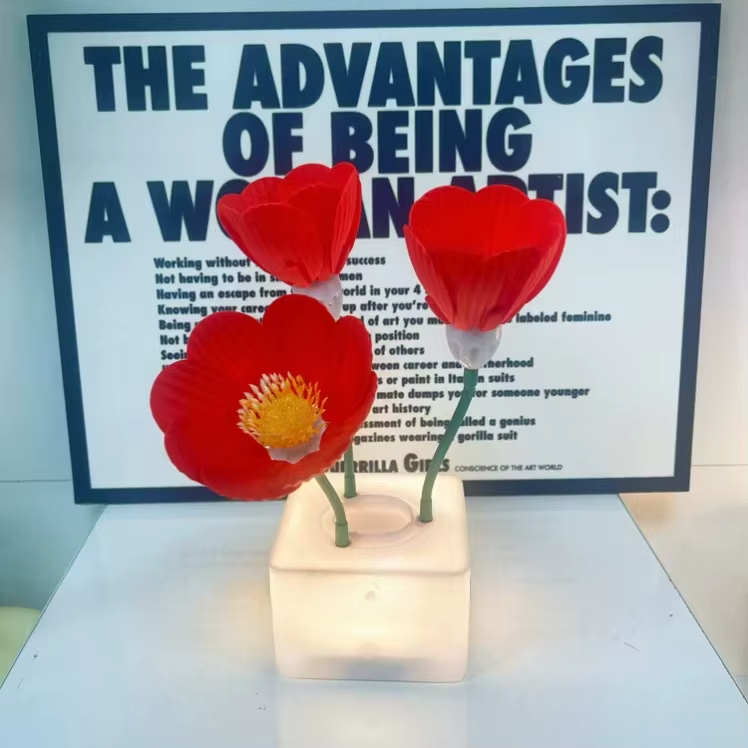 Automatic Blooming Flower Night Light Creative Simulation Flower LED Desk Lamp Automatic Flowering Dynamic Shaking Landscape Light Middle Size Plug-In Bedroom Bedside Decorative Ambient Lamp for Her