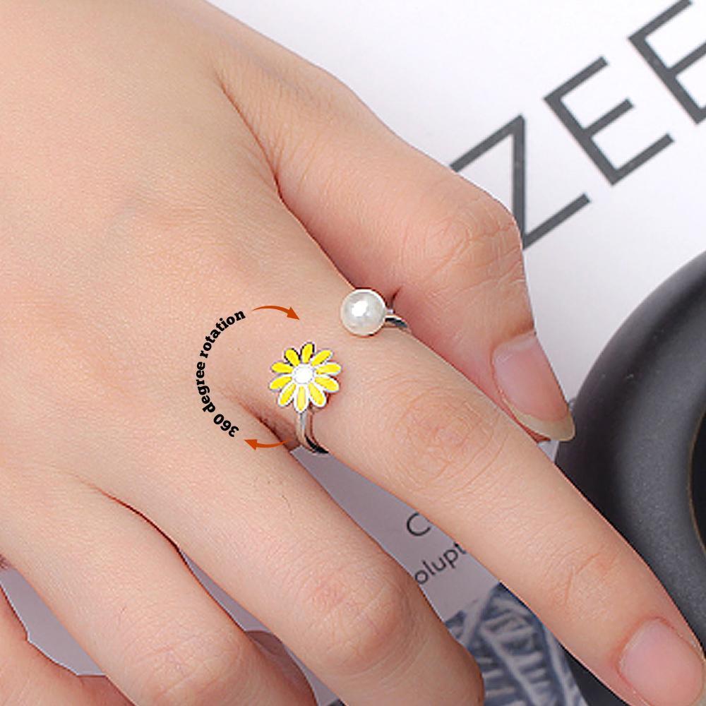 Anxiety Ring Rotating Daisy Flower Opening Ring Anniversary Birthday Gifts For Women Girls - soufeelus