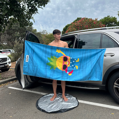 Hawaiian Magnetic Beach Towel Quick Dry, Sand-Free & Easy Hang Design