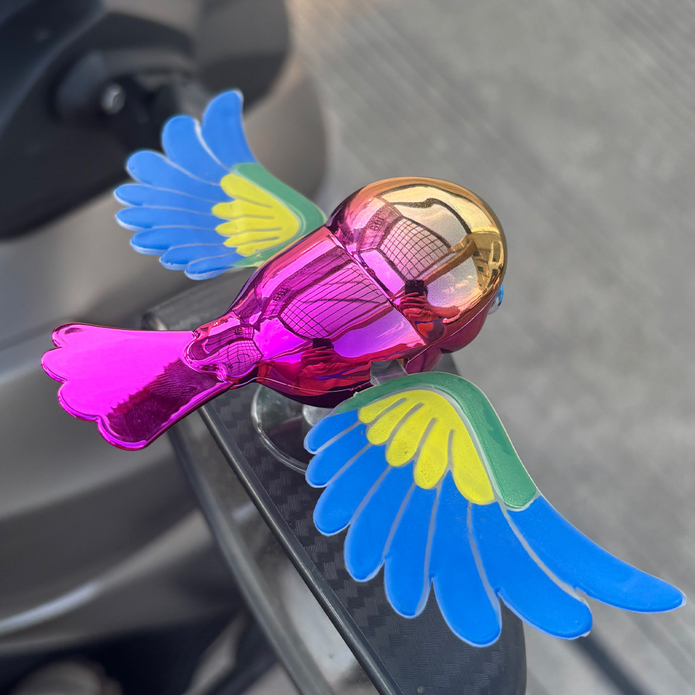 Flying Bird Car Mirror Ornament, Motorcycle Companion Bird with Flapping Wings, Cute Dashboard Pet, Christmas Gift for Drivers
