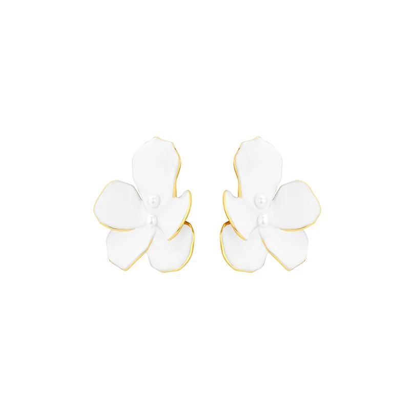 Pansy Collection Flower Shape White Earrings With Pearl