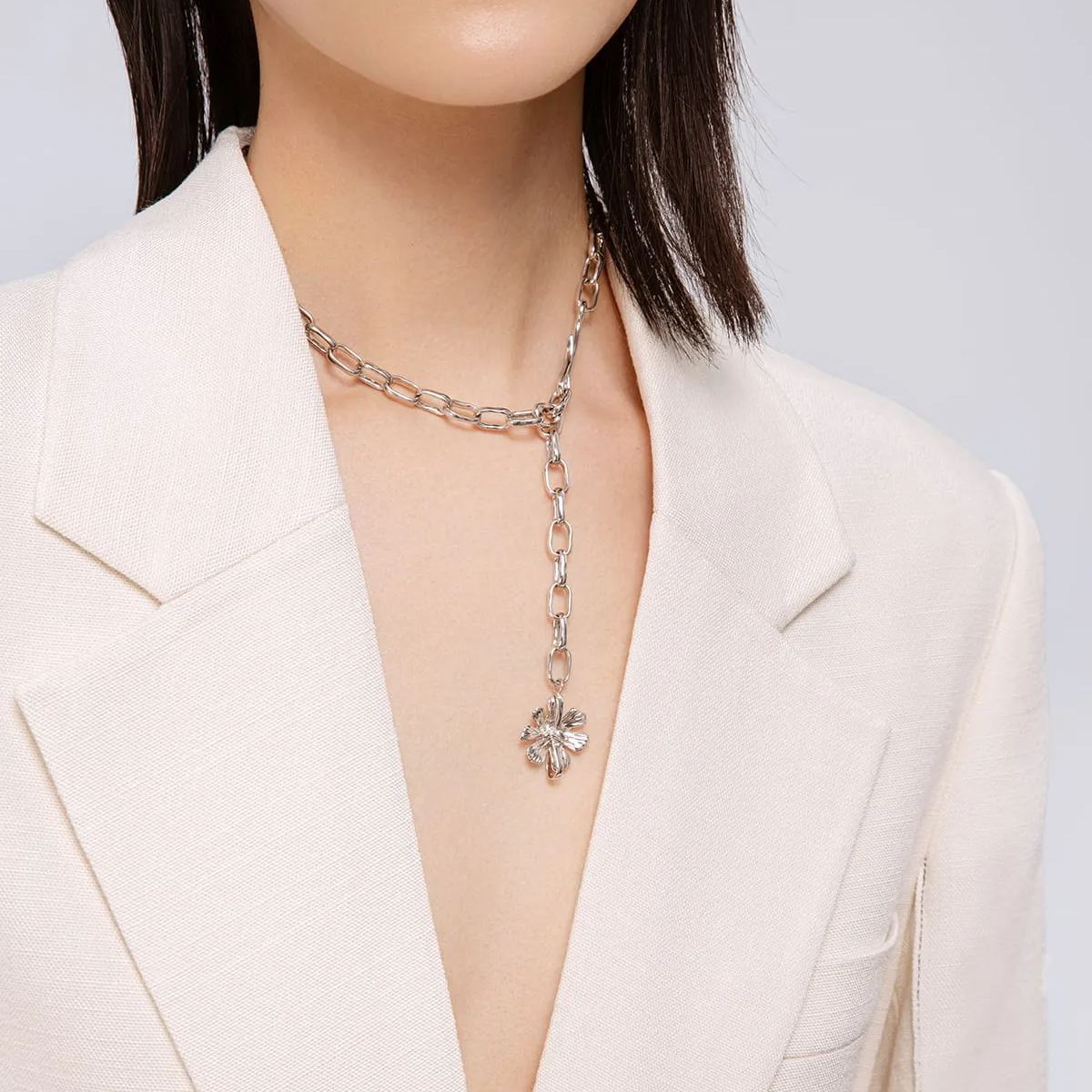 Cosmos Collection Flower Silver And Golden Choker