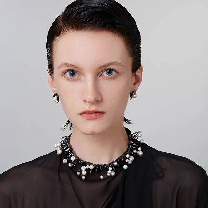 Curvilinear Collection Black Pearl Brass Stud Earrings