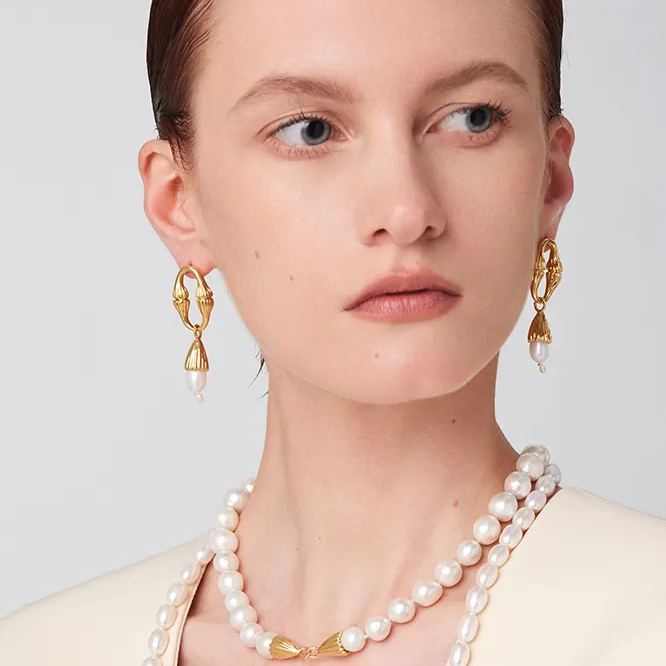 Equisetum Collection Hoop Pearl Earrings