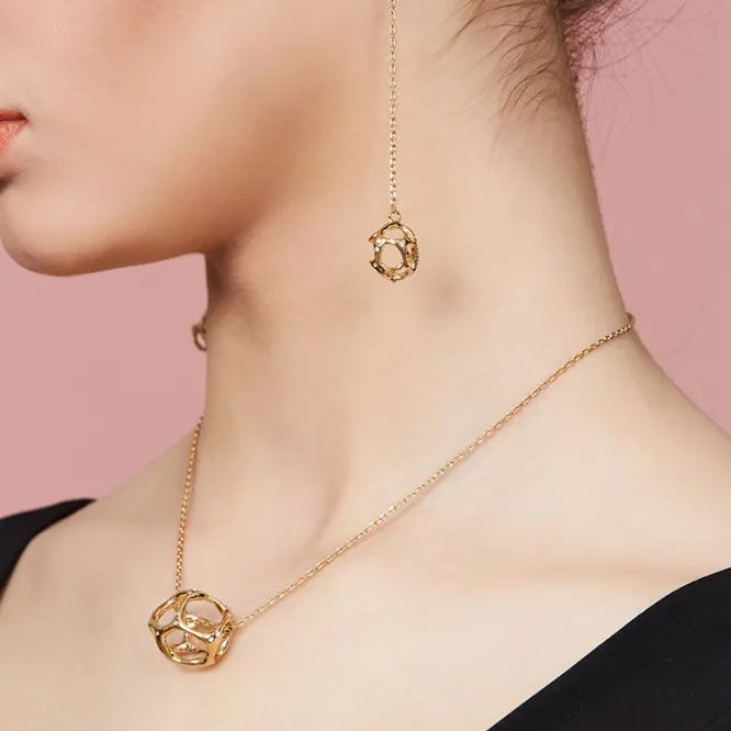 Texture Collection Cubic Collarbone Necklace With Crystal