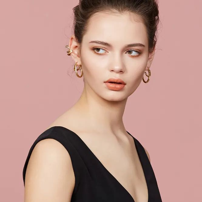 Curvilinear Collection Wrap Around Folding Curve Earrings