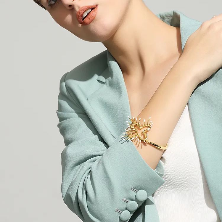 Stamens Collection Four Stamens Bracelet With White Enamel