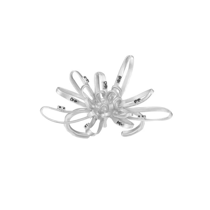 Chrysanthemum Collection Linear Silver Double Finger Ring