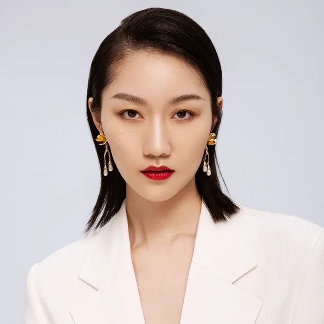 Cosmos Collection With Folding Flower Hyperbolic Earrings