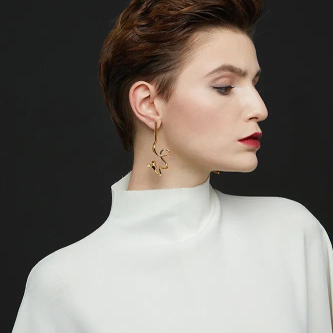 Tulip Collection Single Flower Earrings With White
Corundum