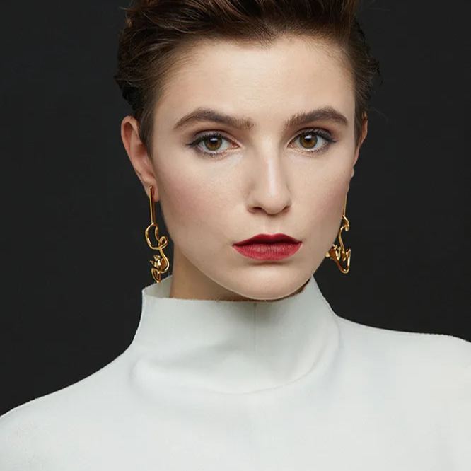 Tulip Collection Single Flower Earrings With White
Corundum
