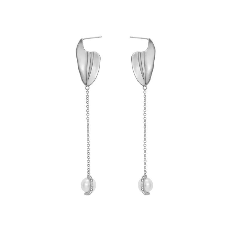 Petals Collection Petal Tassel Silver Earrings With Pearl Crystal