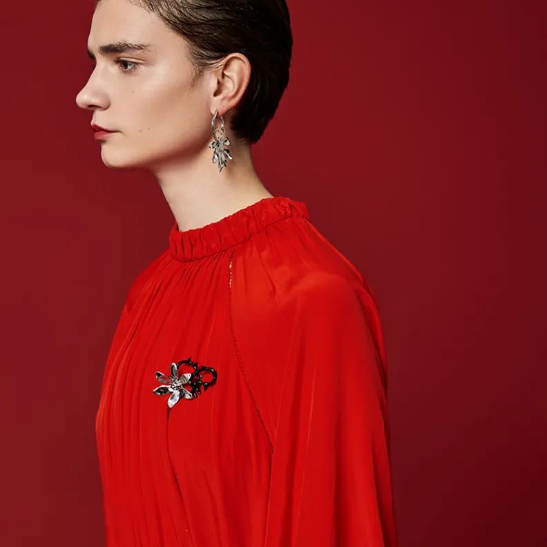 Six Petals Connect With Thorn Silver Earrings