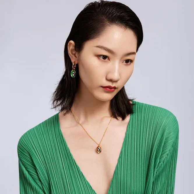 Avocado Shell Two-Tone Necklace