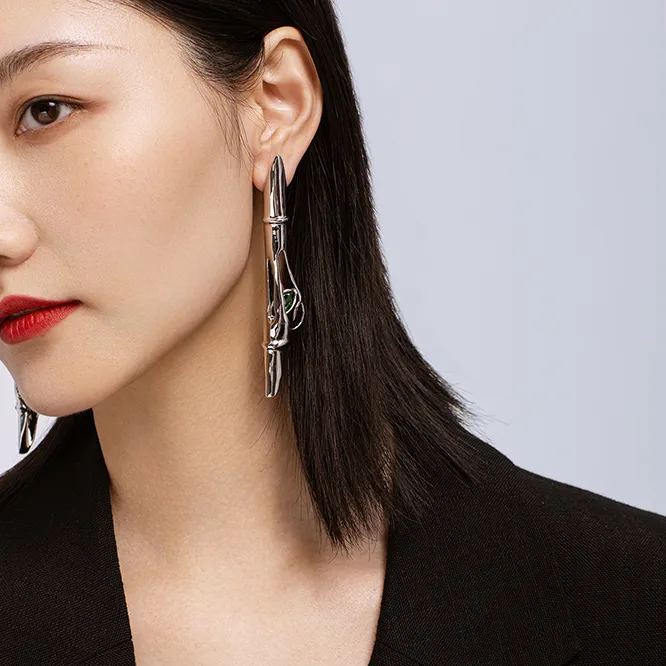 Bamboo Collection Splitting Bamboo With Zircon Earrings