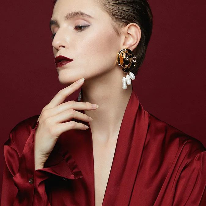 Shells Collection WithThree Pearls Ear Clips