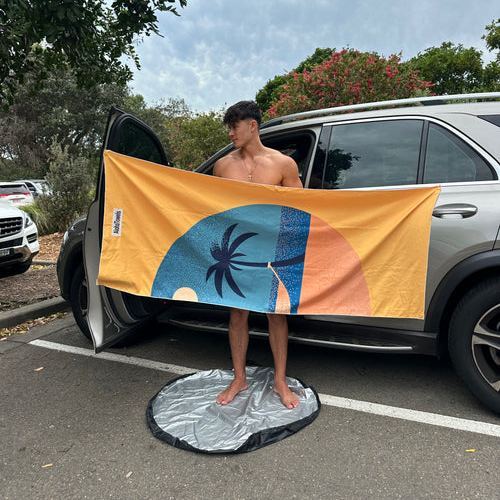 Hawaiian Magnetic Beach Towel Quick Dry, Sand-Free & Easy Hang Design
