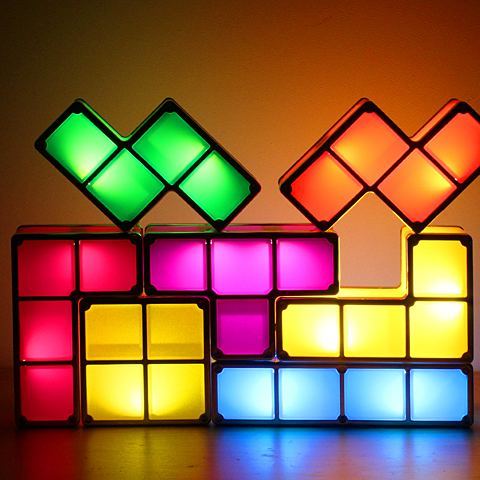 Tetris Block LED Lamp – DIY Stacking Puzzle Light for Kids, Creative 7-Color Night Light for Home, Bar, or Window Display