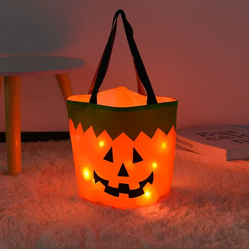 Halloween LED Light-Up Candy Buckets – Trick or Treat Bags & Party Decorations