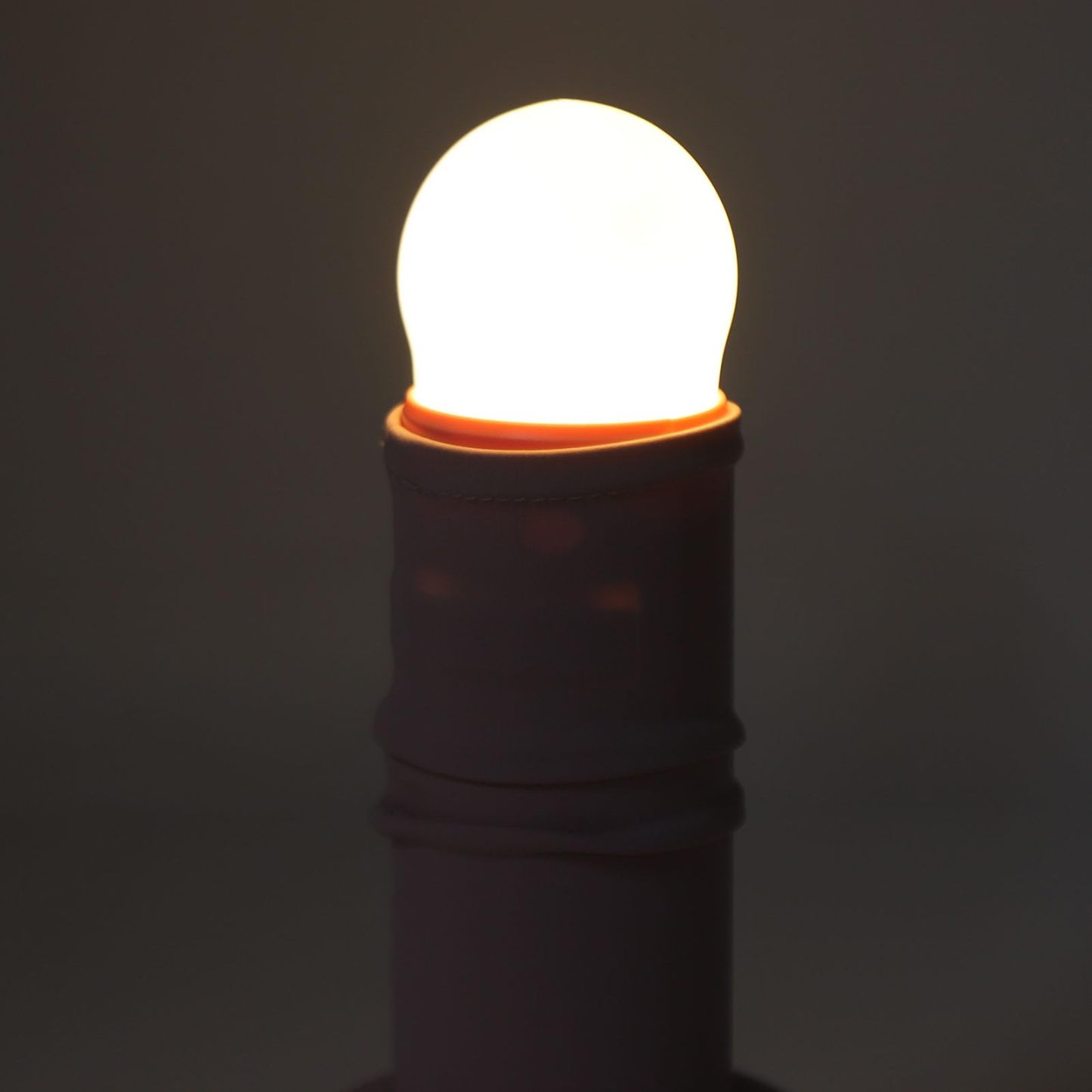 Hand Pull Night Light, Creative Bedroom Bedside Sleep Light Warm LED Night Light, Funny Hand Pull Column Shape Handheld Flashlight, USB Atmosphere Light Desk Table Lamp (Pink & Black)