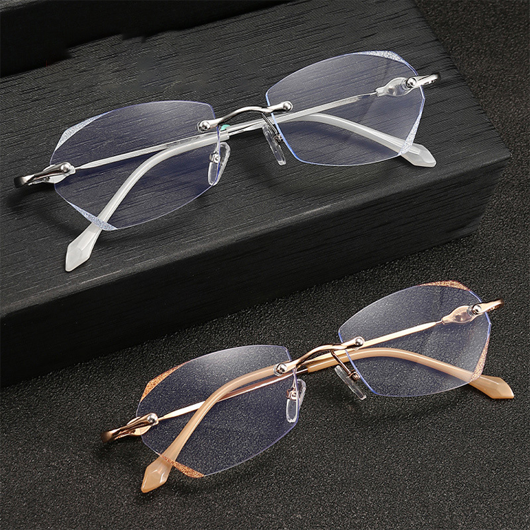 Eterlens『Diadème』(ディアデム) | 新作ダイヤモンドカットリムレスファッション老眼鏡 - 商品画像 3/7 (Rimless RxReady)