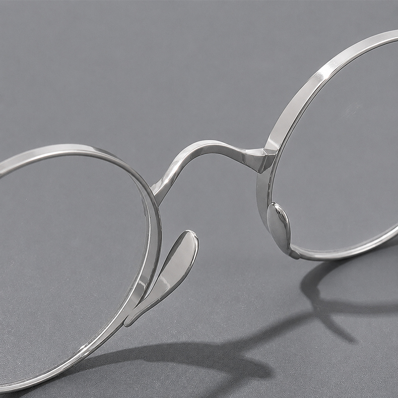 【8.8g・時の円環】チタン ラウンド 度付き 老眼鏡 商品画像 9