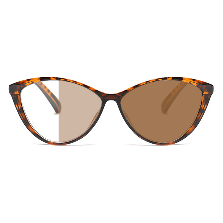 フォックス型 欧米風フォックス型のブルーライトカットメガネ | Fox Photo | Eterlens