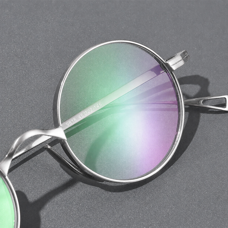 【8.8g・時の円環】チタン ラウンド 度付き 老眼鏡 商品画像 10