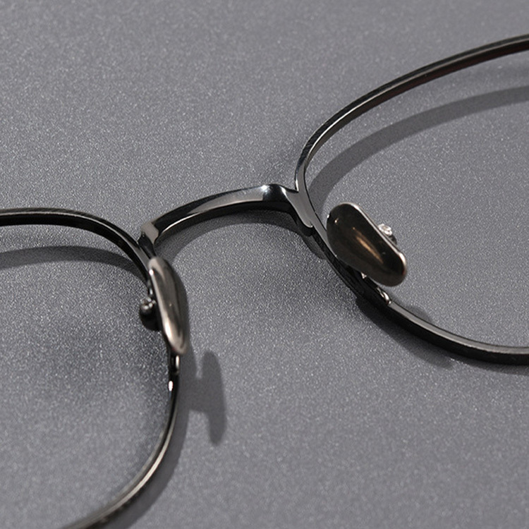 Eterlens｜レトロ風彫刻模様チタンメガネ｜匠の技が光る一本