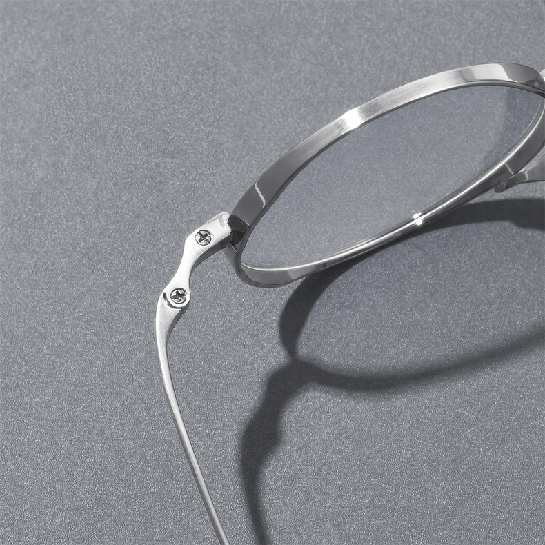 【8.8g・時の円環】チタン ラウンド 度付き 老眼鏡 商品画像 11