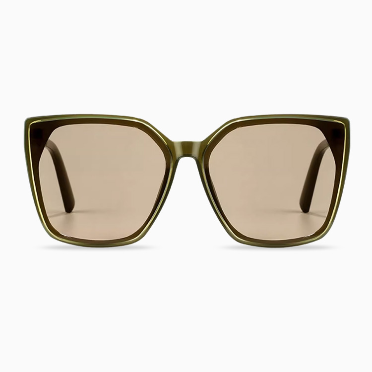 Eterlensサングラス│緑の大きめフレームで紫外線防止│色白見せ・小顔効果│ストリート スナップ・旅行用サングラス