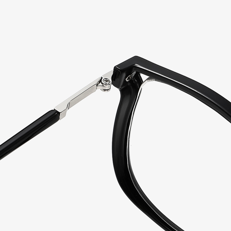 Eterlens ラメの“輝き”で囲むことで、目力アップ - 商品画像 6/23 (Wellington Photo)