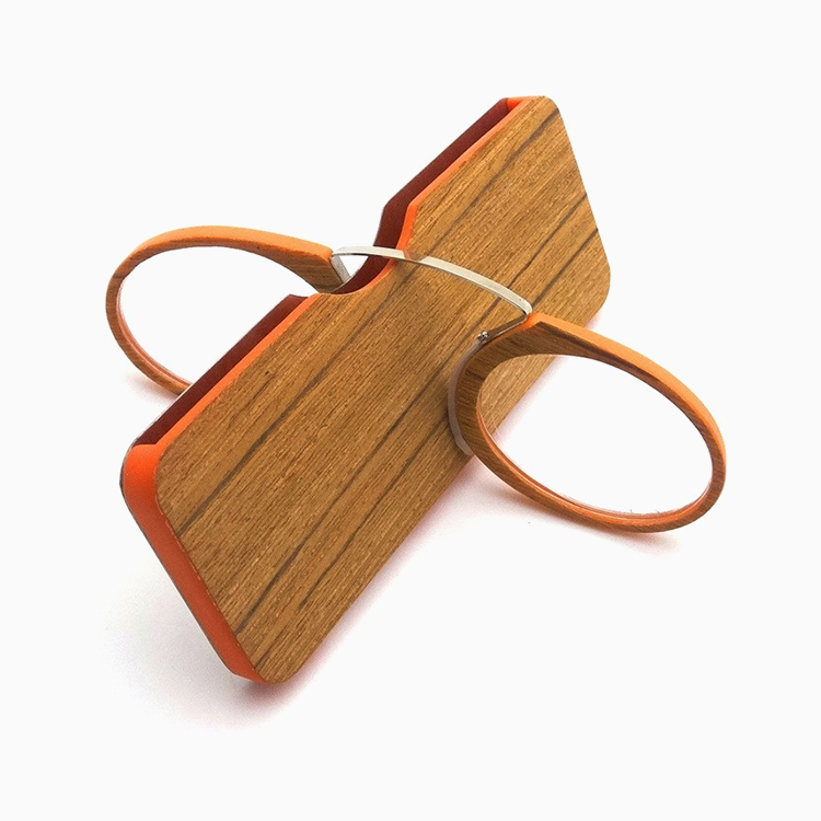 Eterlens｜ノーズクリップ式老眼鏡｜レトロな木目調