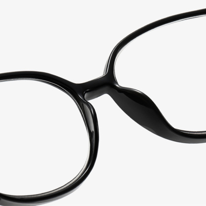 Eterlens ラメの“輝き”で囲むことで、目力アップ-Eterlens