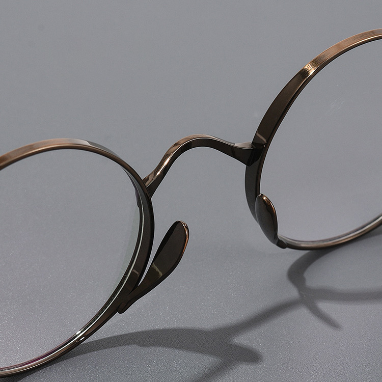 Eterlens｜高級感のあるレトロ風メガネ｜度付き可能｜匠の技が光る1本